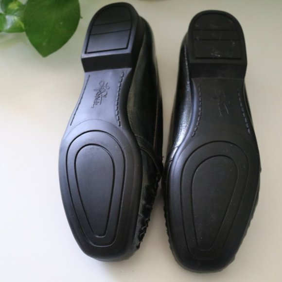 Life Stride ‘TRANSIT’ Faux Leather Tassel Loafers - Picture 10 of 14